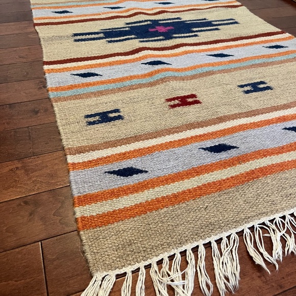 %100 wool vintage hallway runner 🧶 - Picture 3 of 4